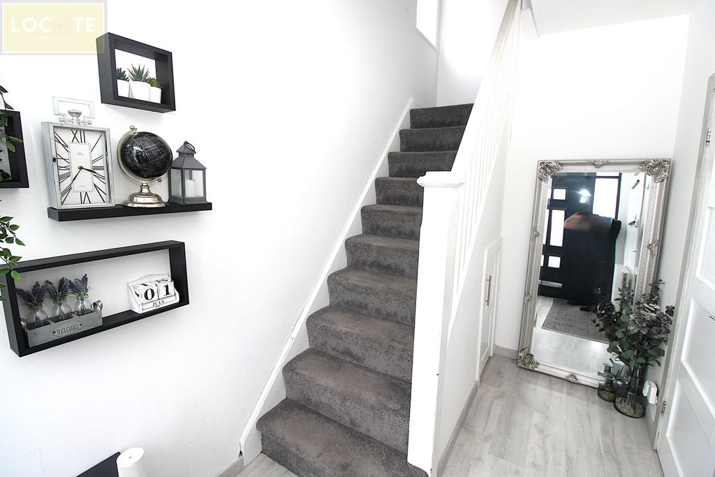 Property photo 2 of 12 Img_9033.Jpg