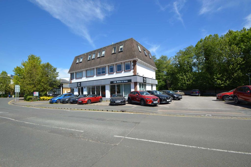 Property photo 1 of 4