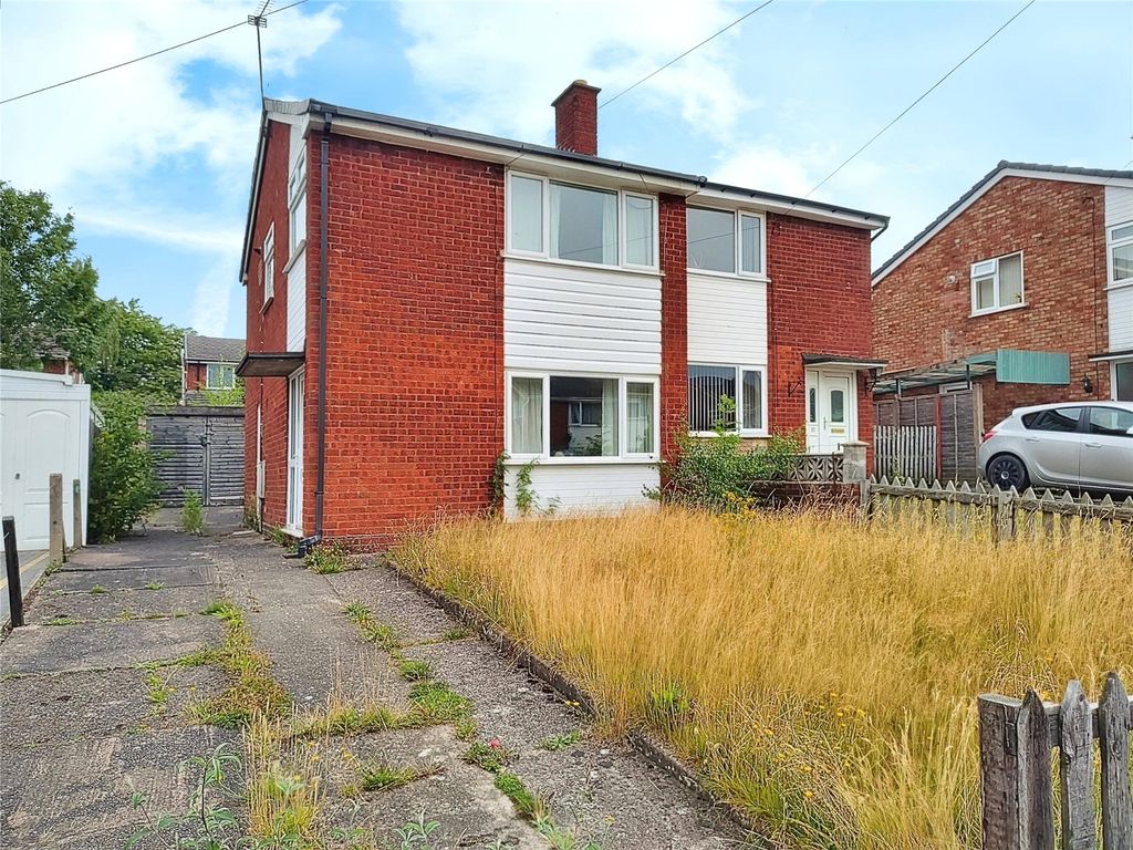 Property photo 1 of 9 Description