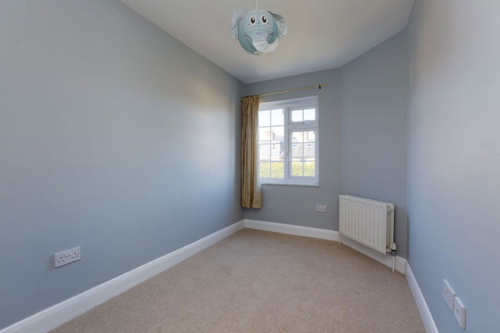 Additional image 7 of 3 bed semi-detached house to rentBethel Road, Sevenoaks TN13