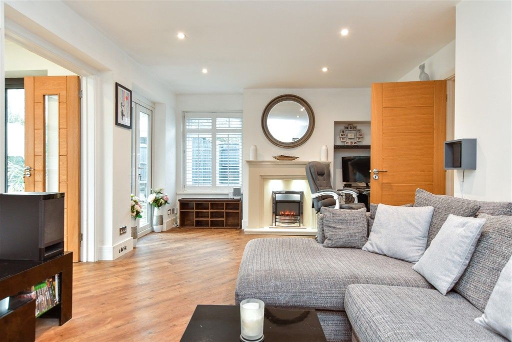 Property photo 1 of 19 Snug