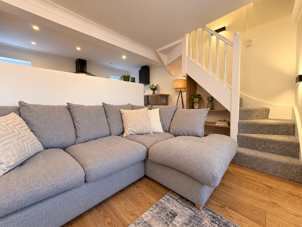 Property photo 3 of 14 F2Eaba9C-D66D-4Bd1-B270-35De29351176