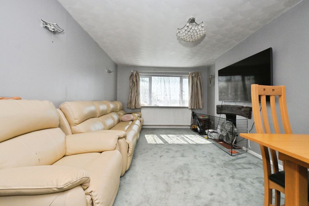 Property photo 3 of 15 Photo