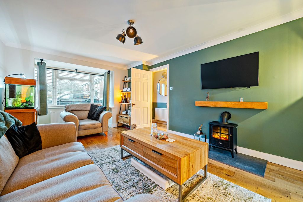 Property photo 3 of 16