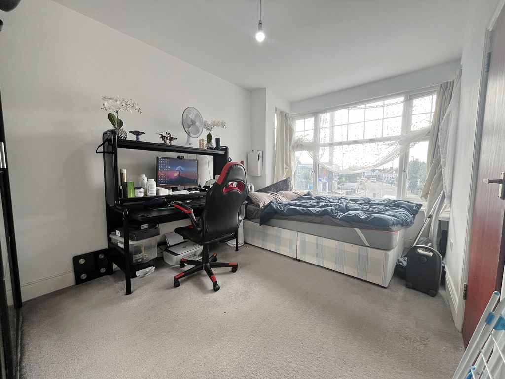 Property photo 1 of 4