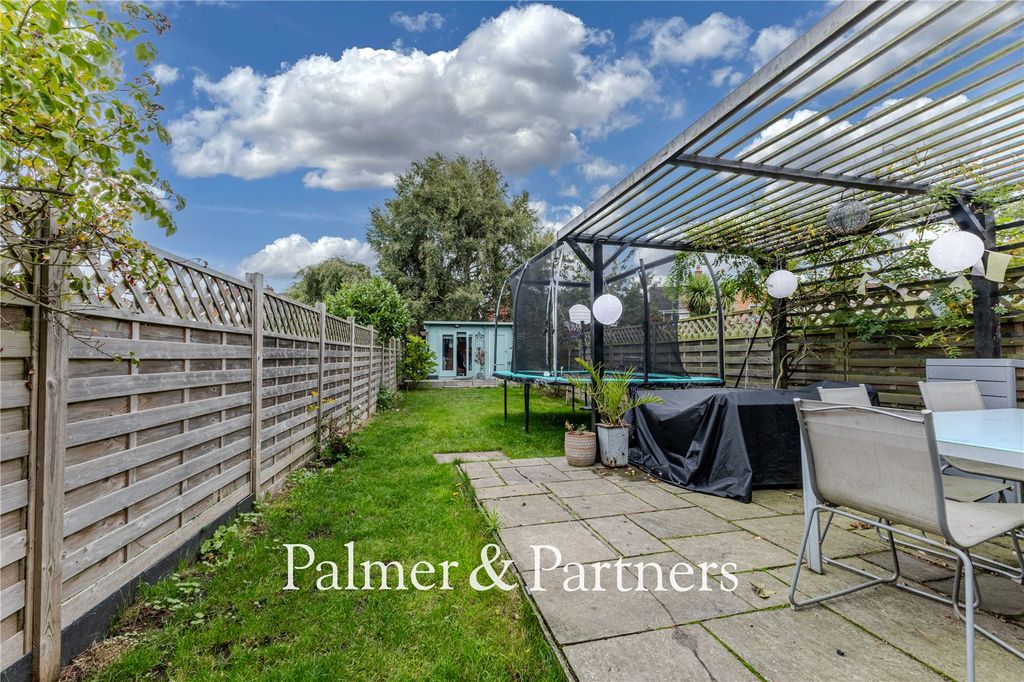 Property photo 2 of 22 Picture No. 25