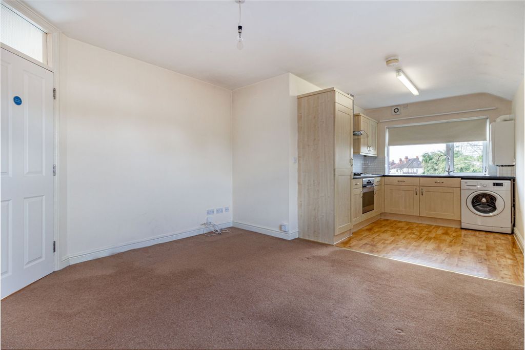 Property photo 3 of 21