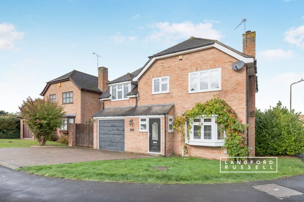 Property photo 2 of 11 External