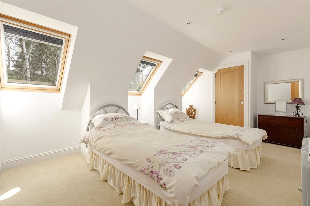 Additional image 14 of 5 bed semi-detached house for saleBarnton Avenue, Barnton, Edinburgh EH4