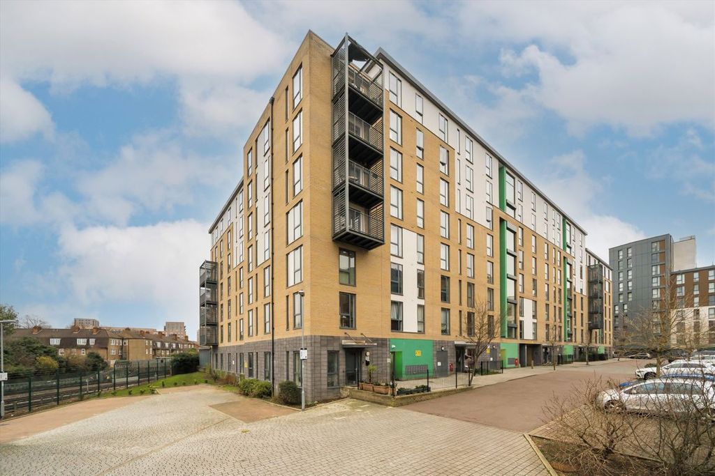 Property photo 1 of 7