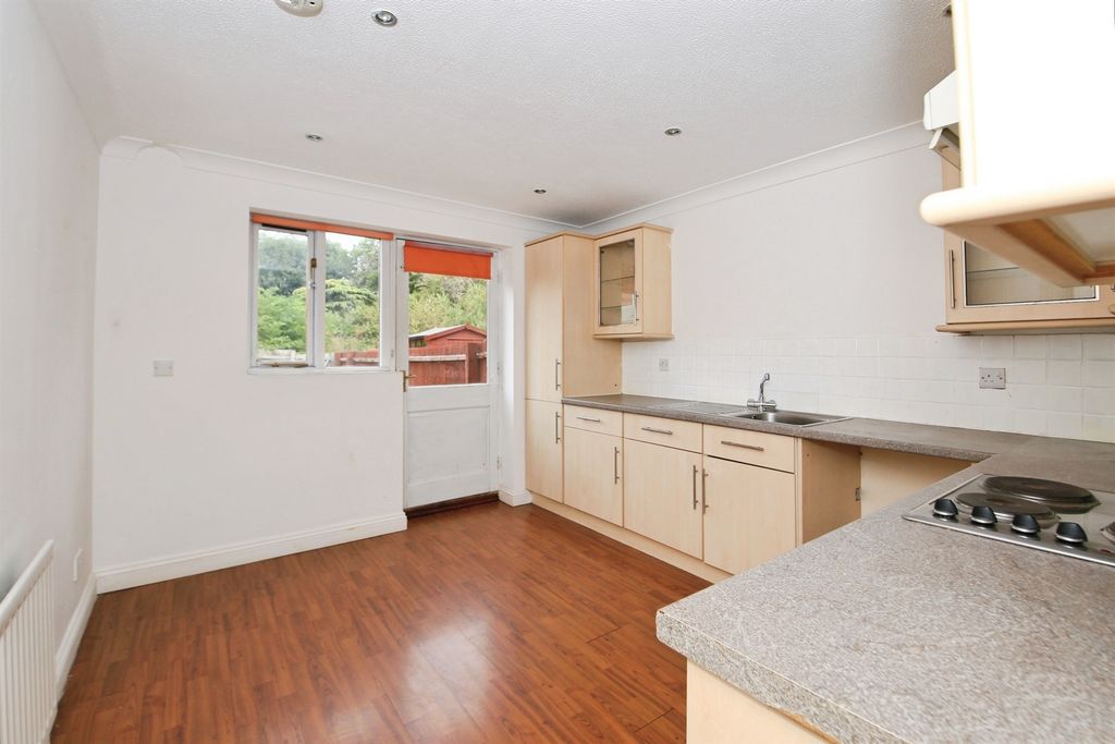 Property photo 2 of 12
