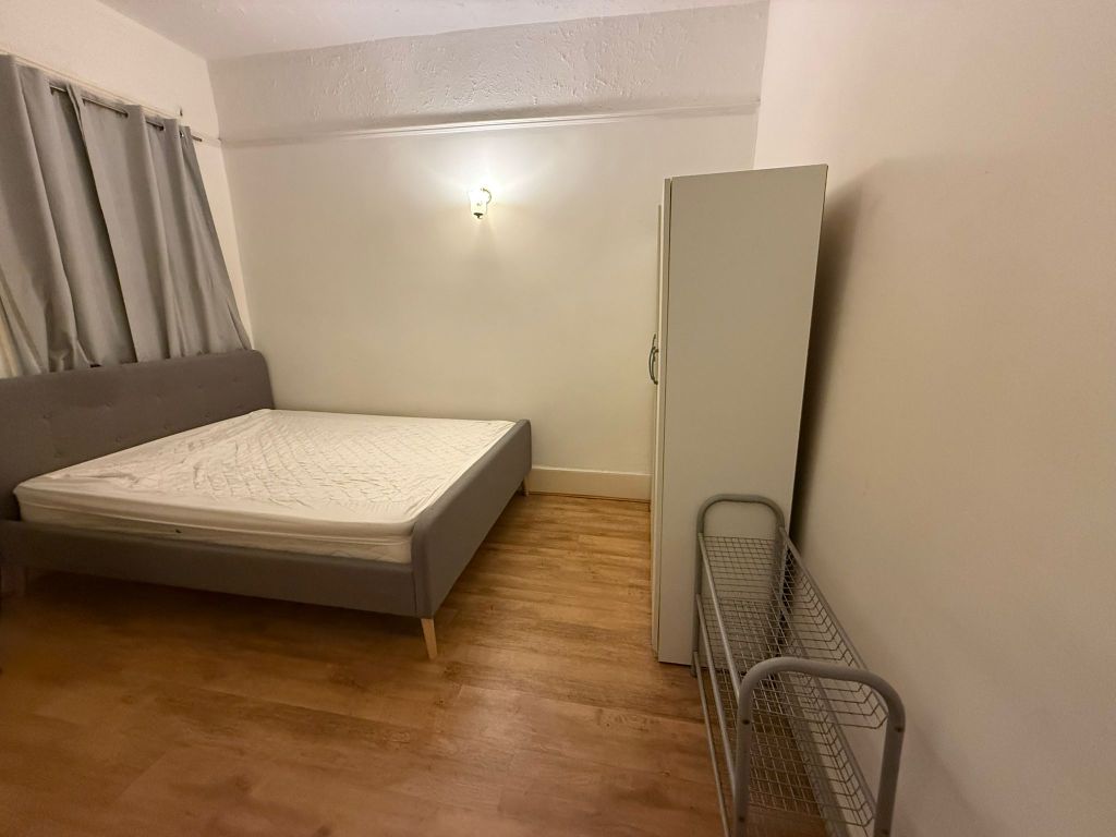 Property photo 2 of 3