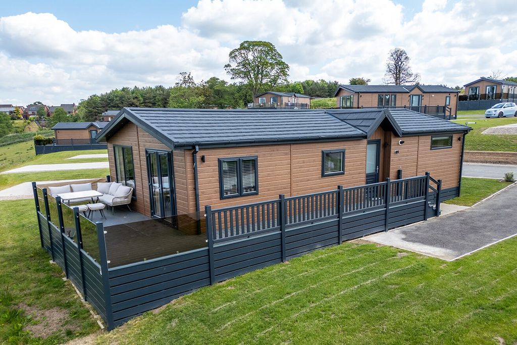 Property photo 1 of 21 4225960