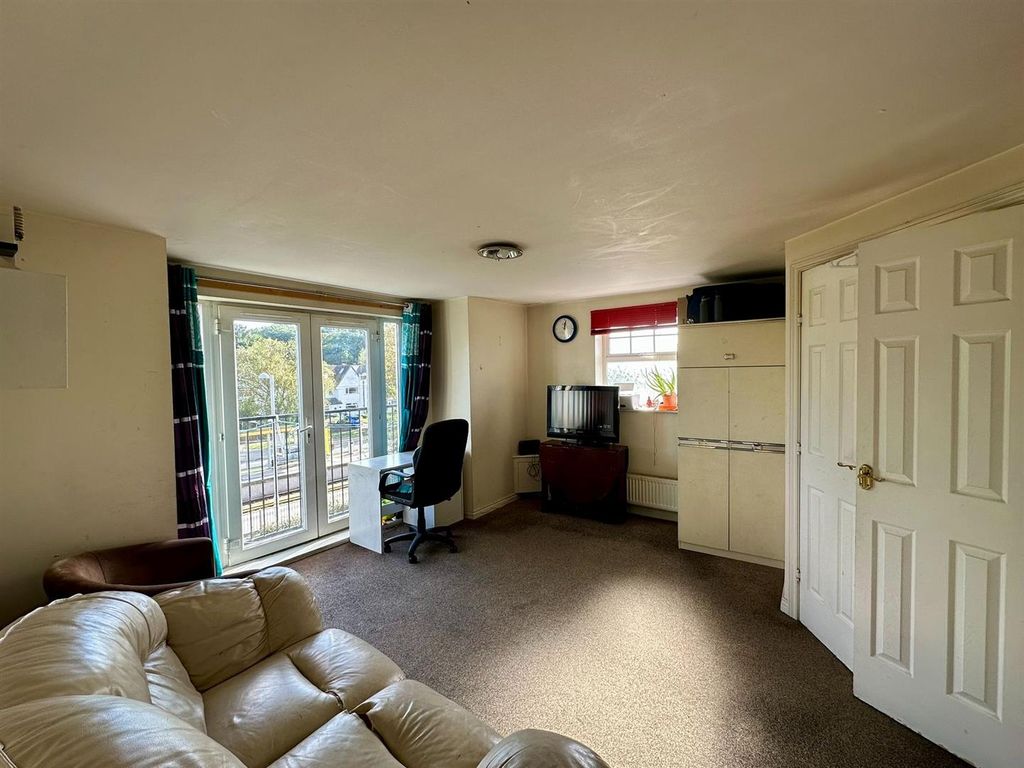 Property photo 2 of 6 3.Jpg