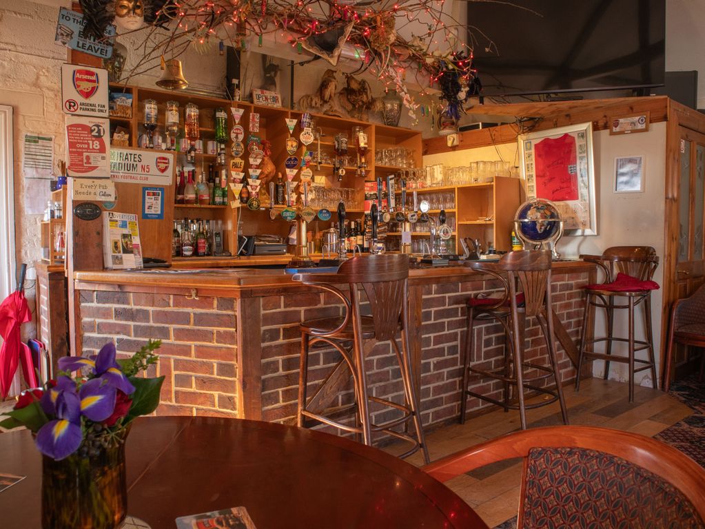 Property photo 2 of 12