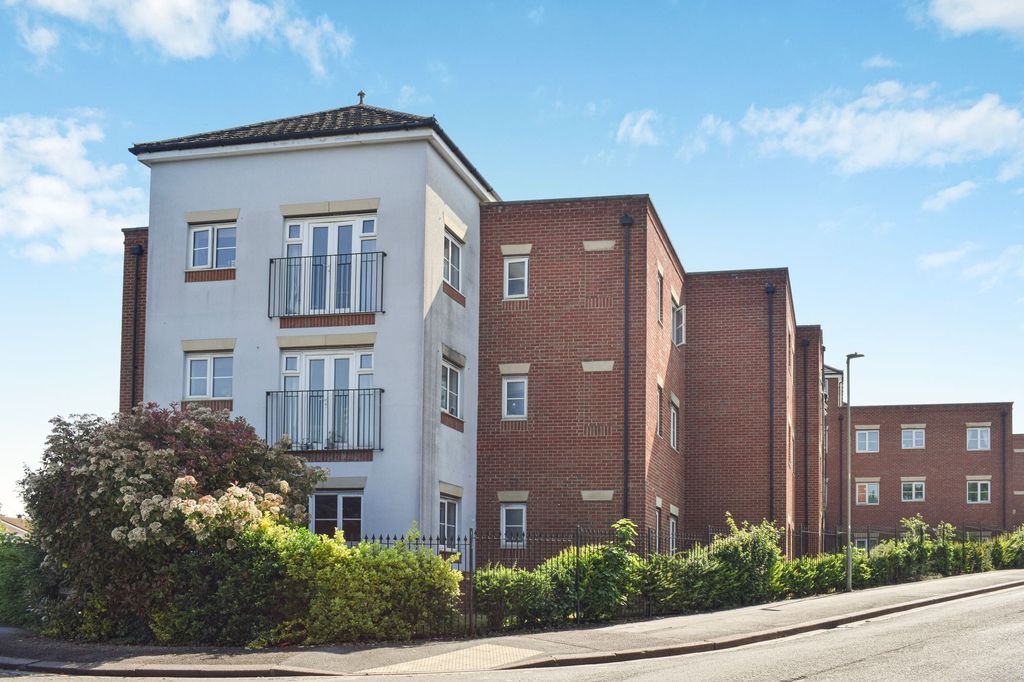 Property photo 1 of 9