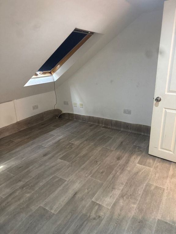 Property photo 1 of 3