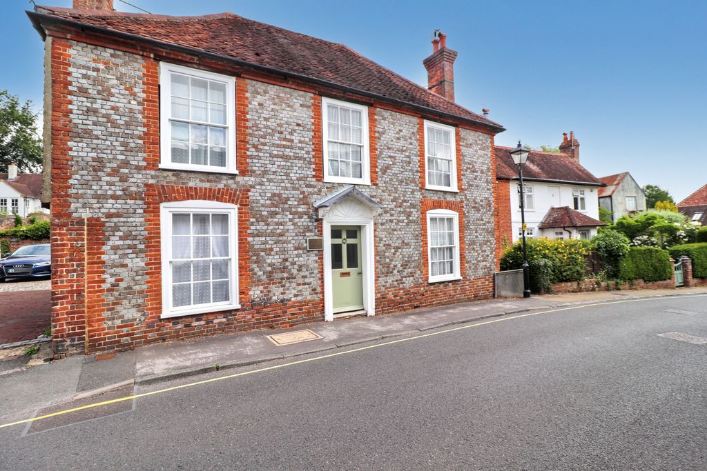 Property photo 1 of 12 Img_8824