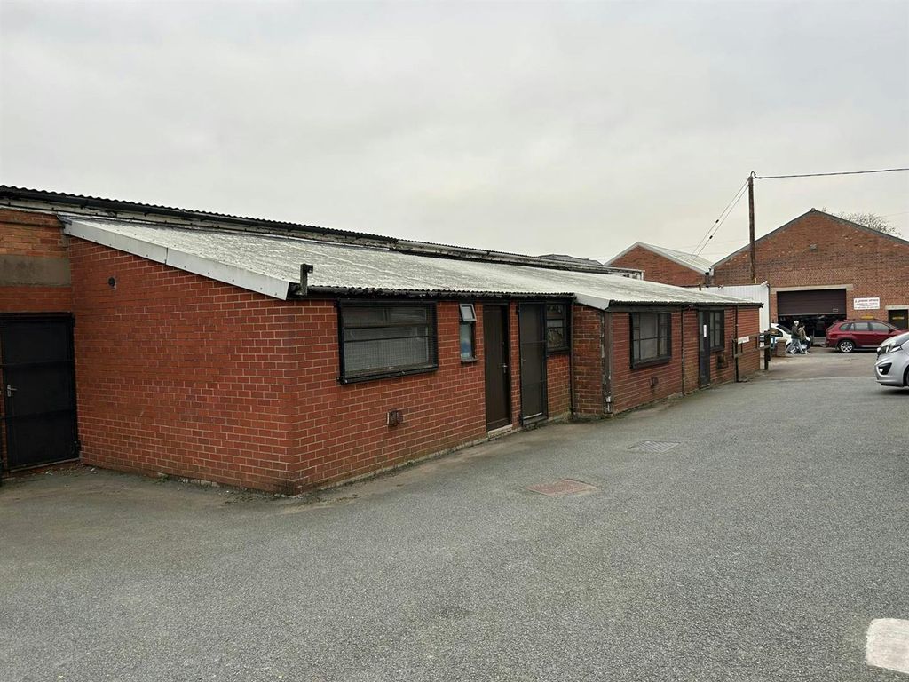 Property photo 3 of 7 3