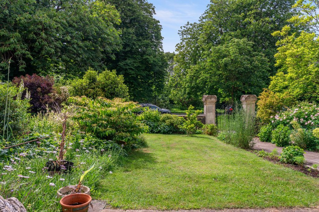 Property photo 3 of 16 View