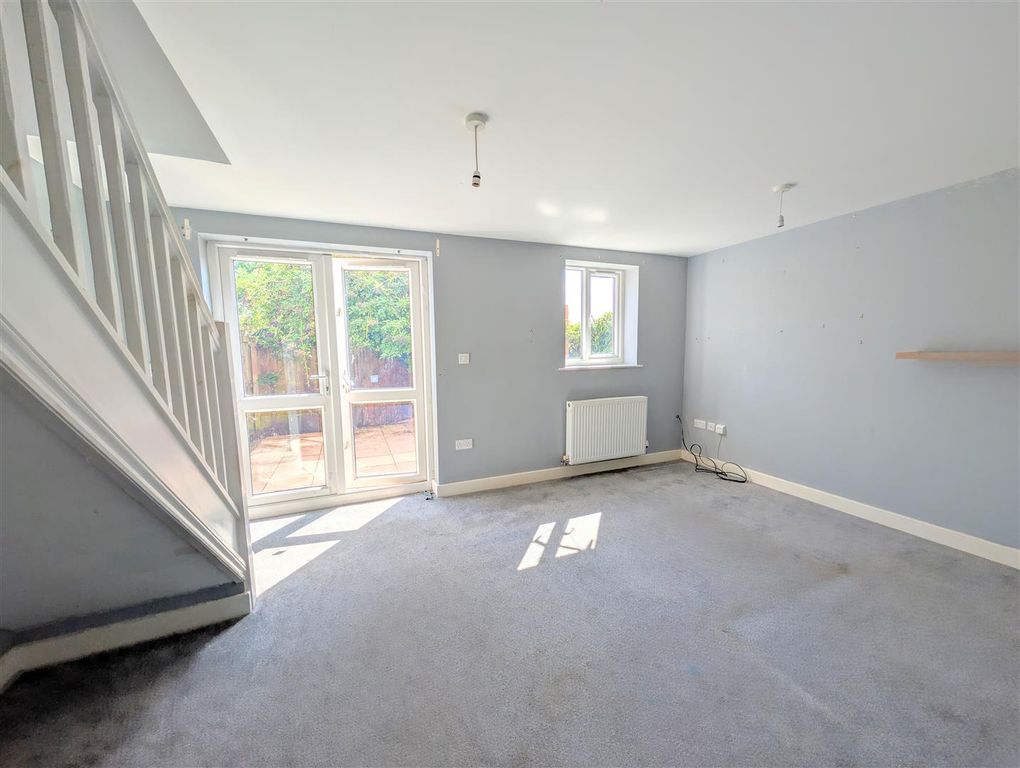 Property photo 3 of 6