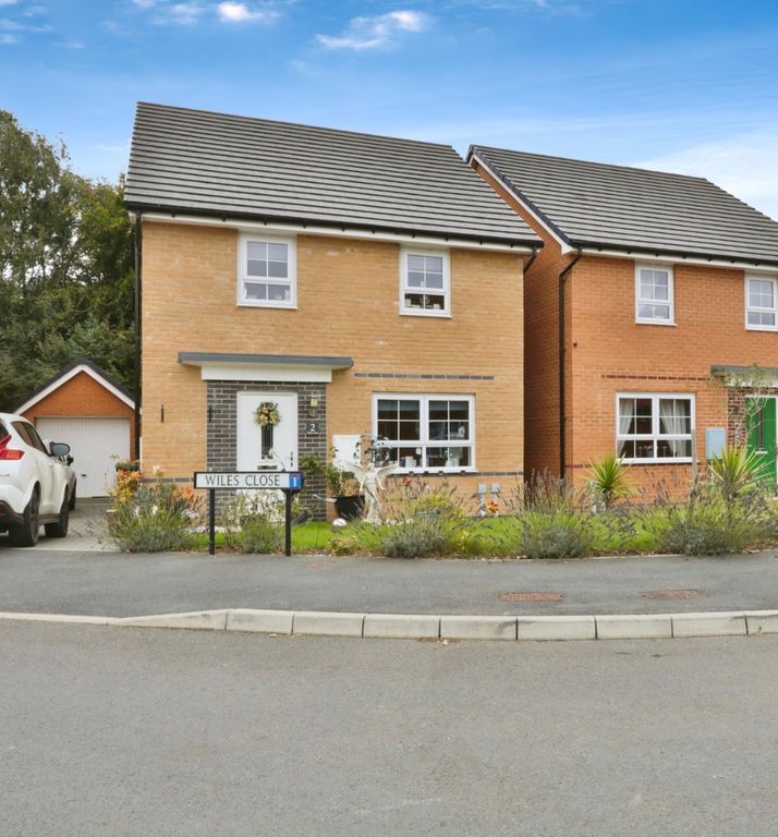 Property photo 1 of 15 4496701