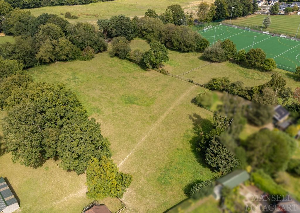 Property photo 2 of 40