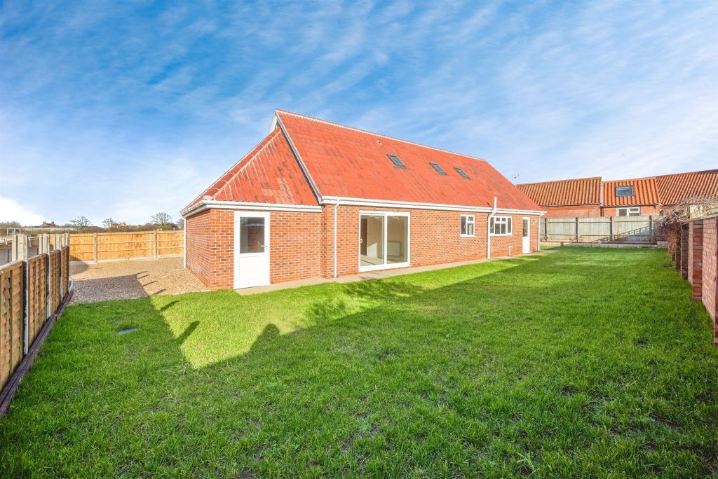 Property photo 3 of 19