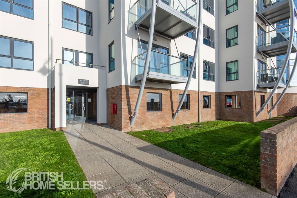 Property photo 3 of 27 Picture No. 05