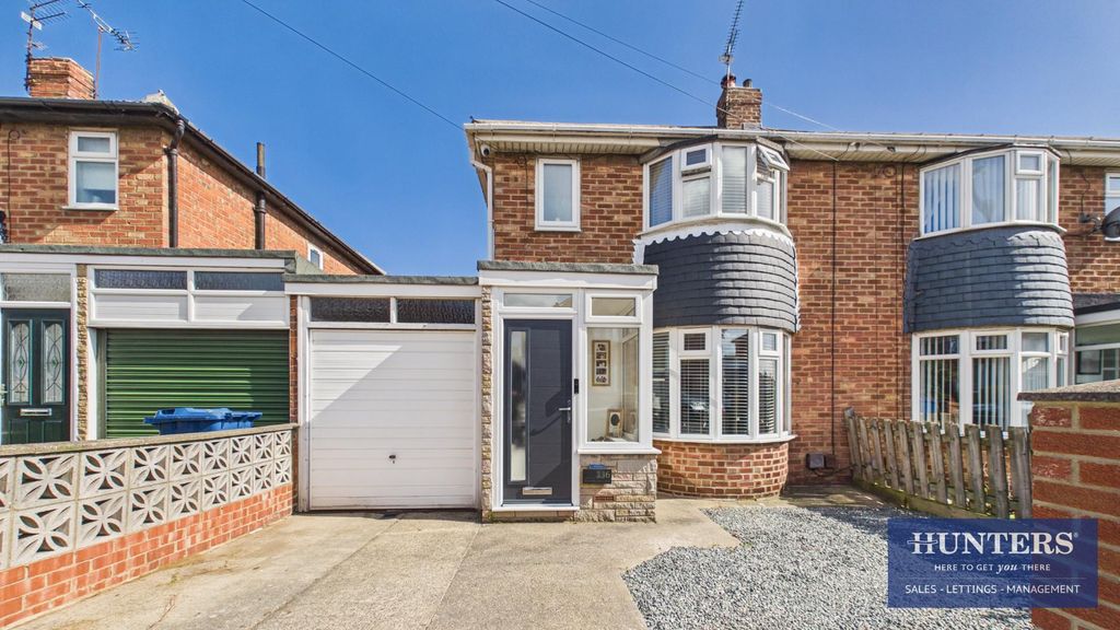 Property photo 1 of 16 External