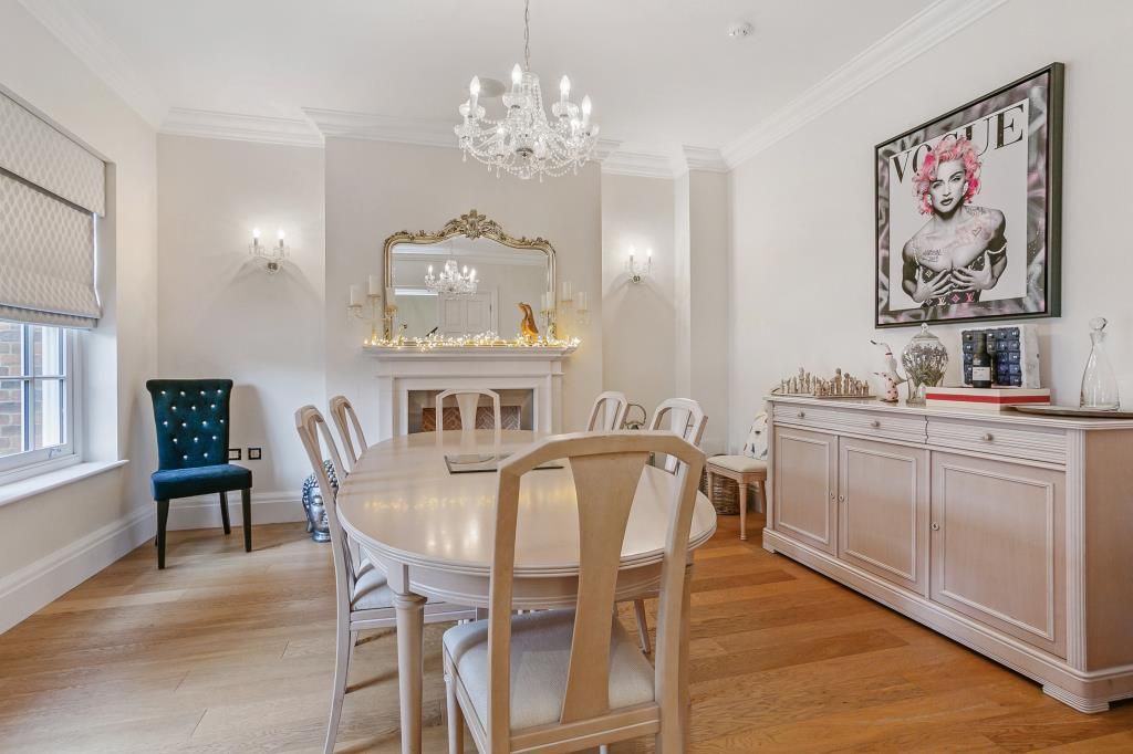 Property photo 2 of 19 Dining Room