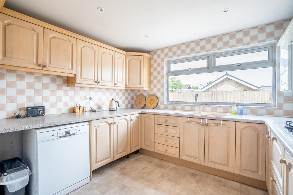 Property photo 2 of 16 Qg-15.Jpg