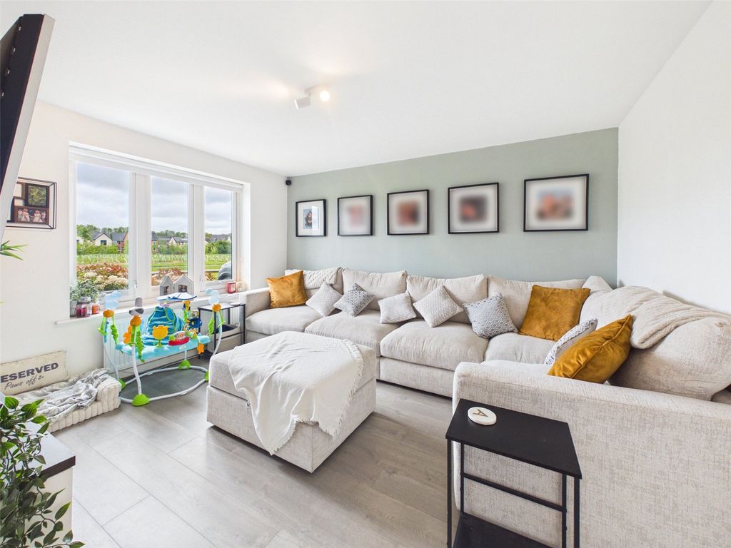 Property photo 2 of 20 Picture No. 03