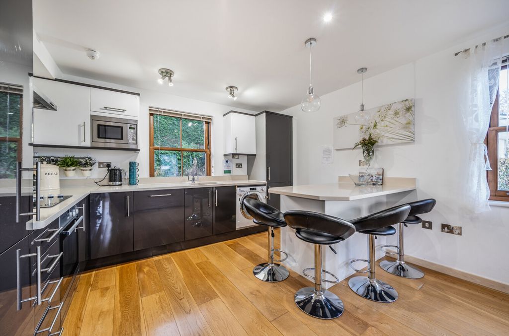 Additional image 11 of 2 bed flat for saleThe Creekside, Looe, Cornwall PL13