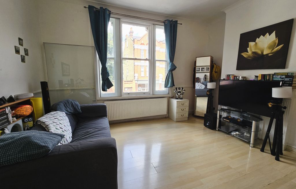 Property photo 1 of 5