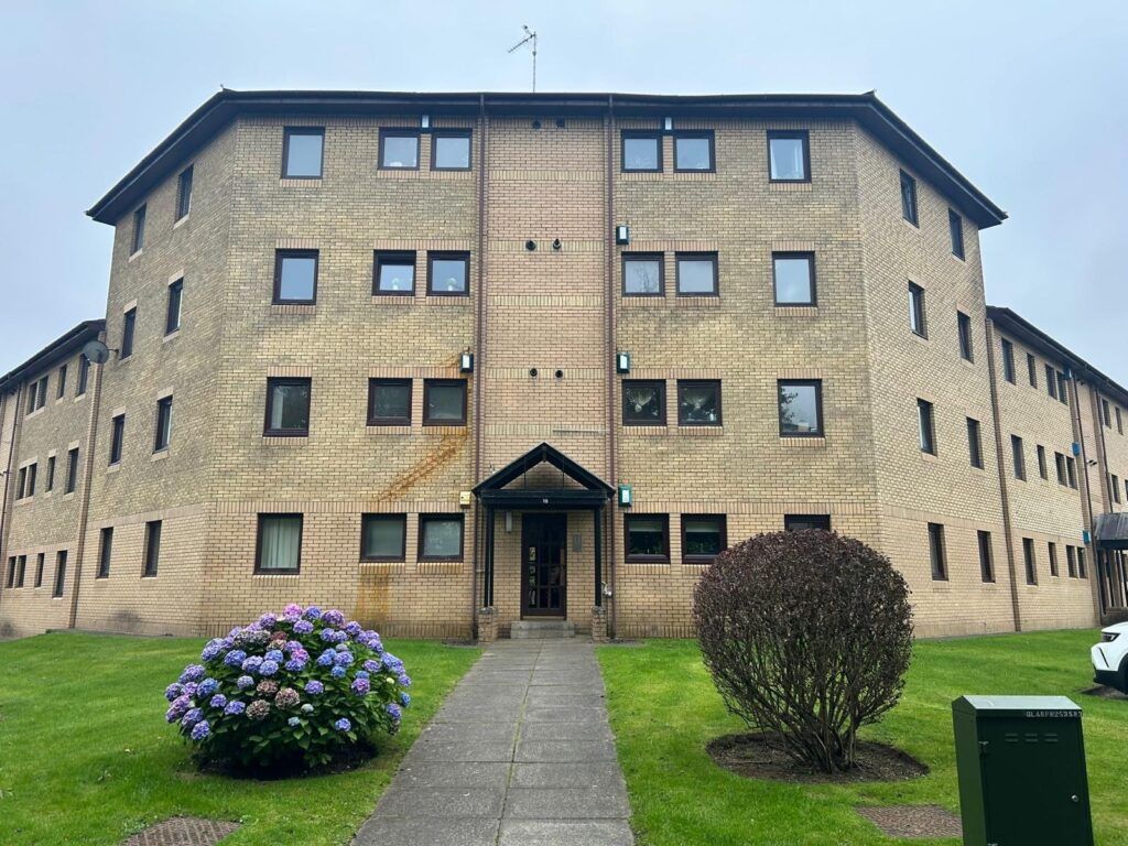 Property photo 1 of 27