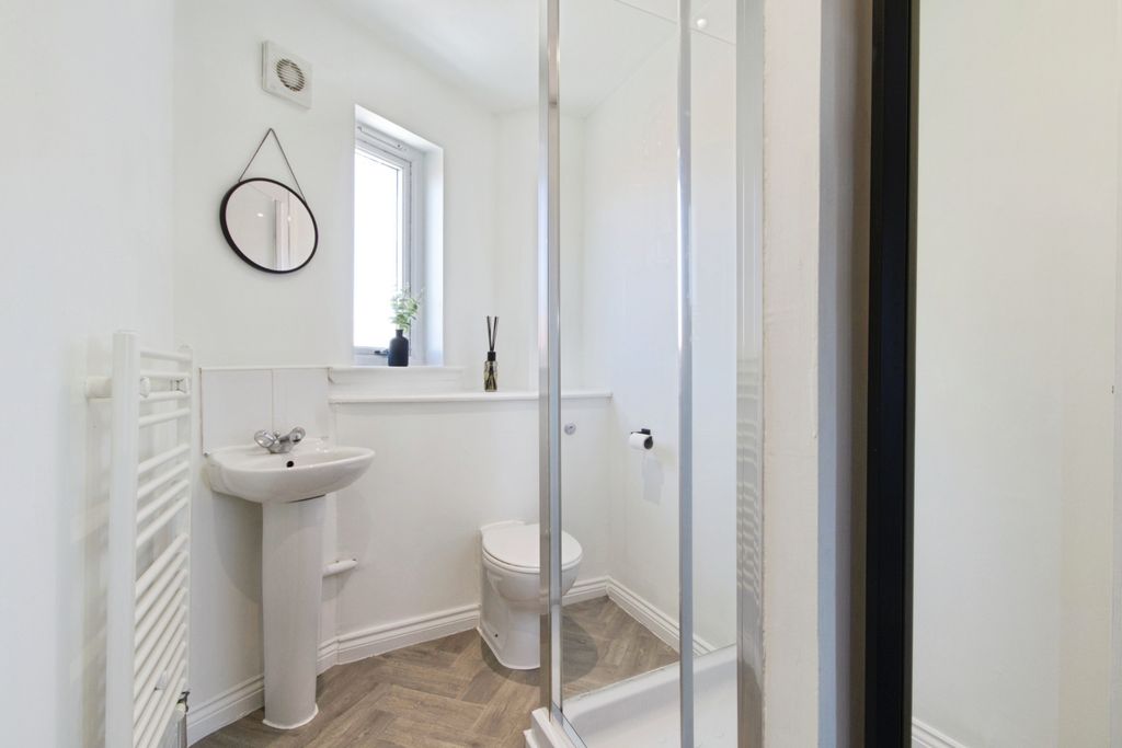 Additional image 11 of 2 bed flat for saleCathcart Road, Glasgow G73