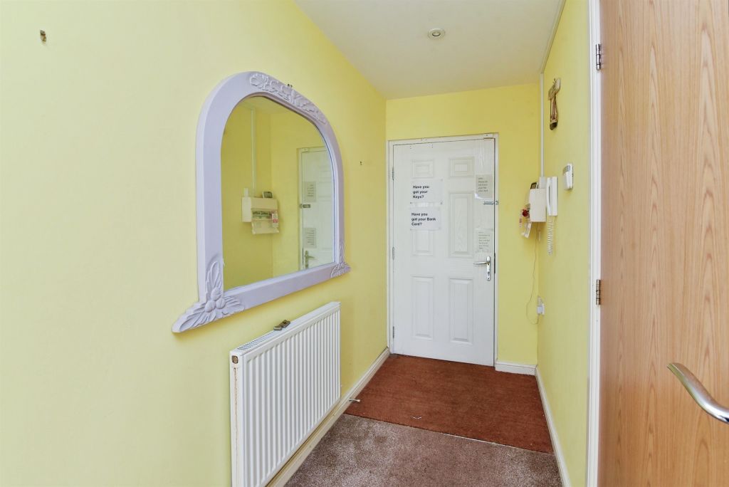 Additional image 14 of 2 bed flat for saleBennett Gardens, Frome BA11