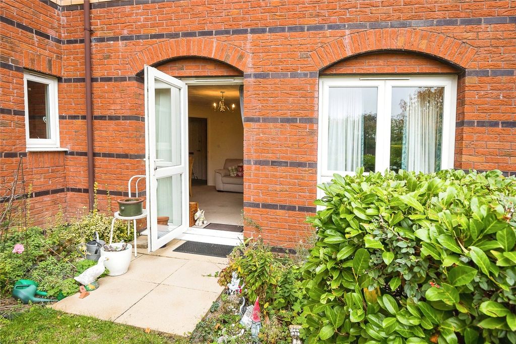 Property photo 2 of 13 Picture No. 11