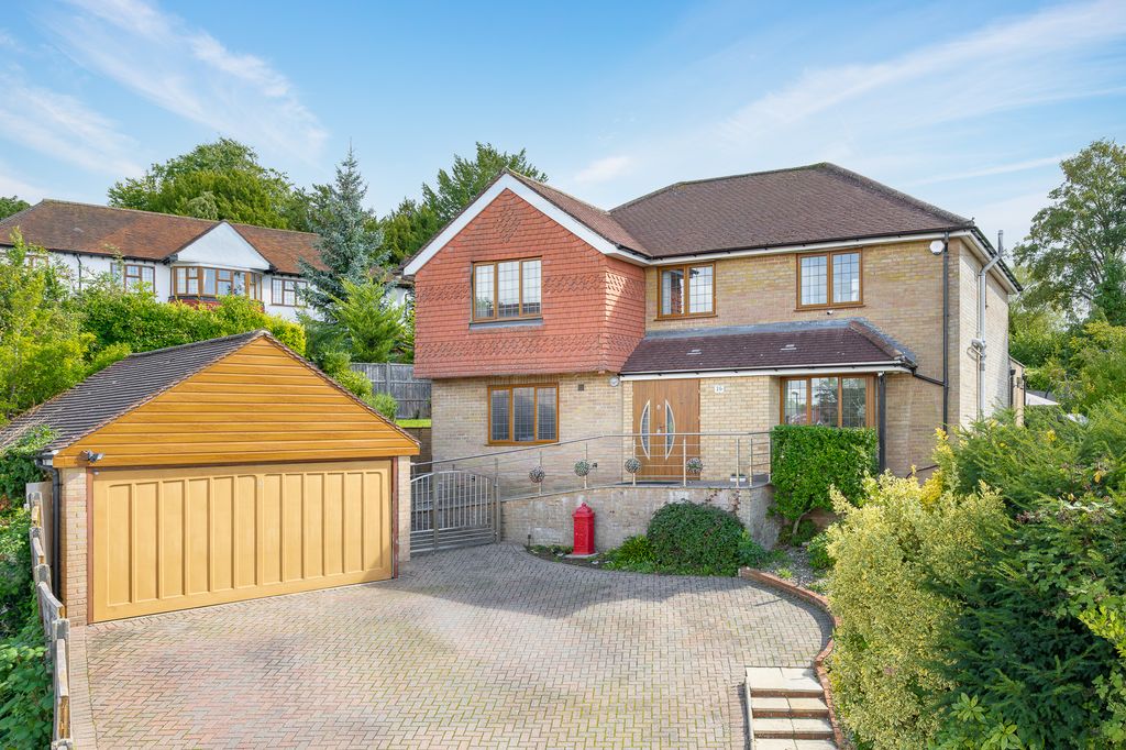 Property photo 1 of 24