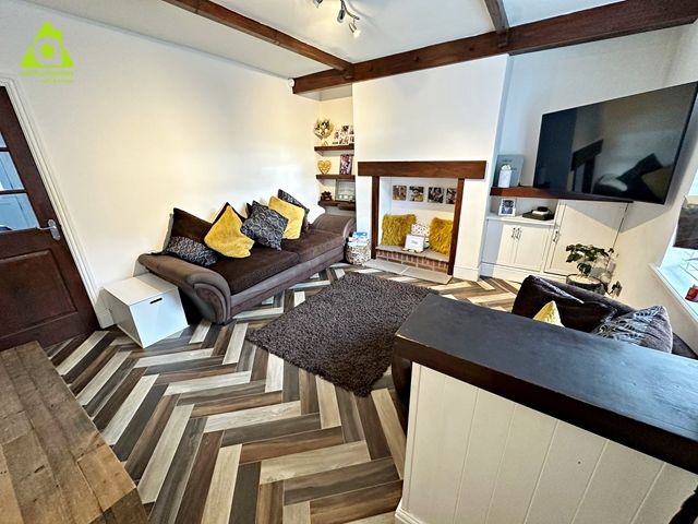 Property photo 3 of 18