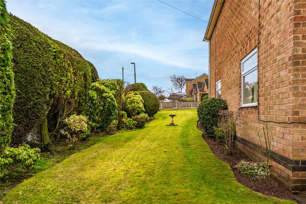 Property photo 2 of 30 Picture No. 44