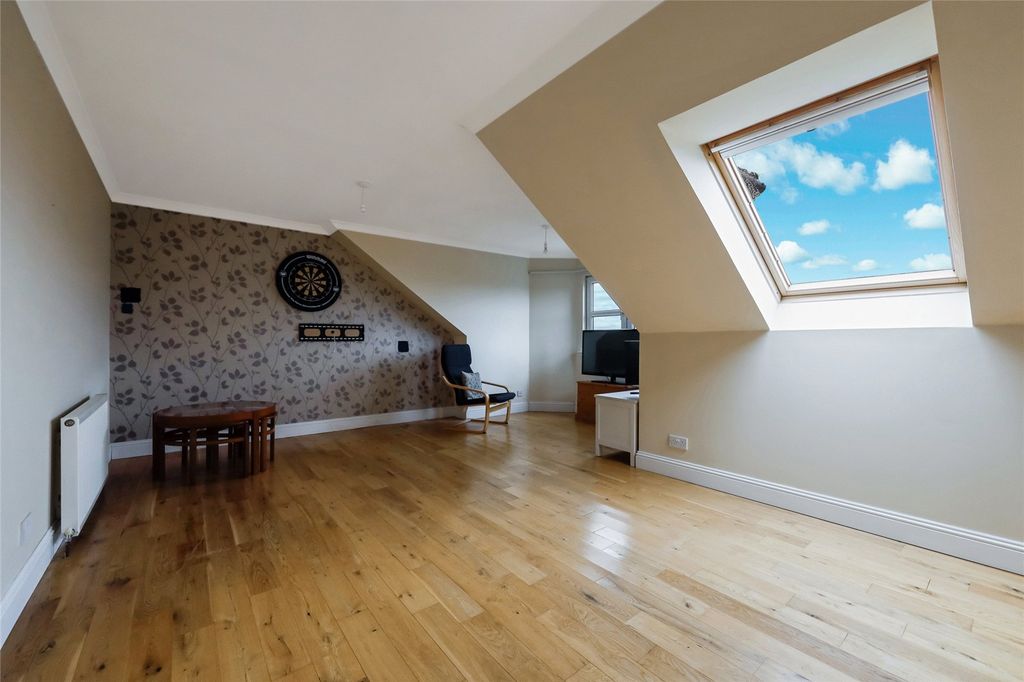 Property photo 3 of 21 Picture No. 07