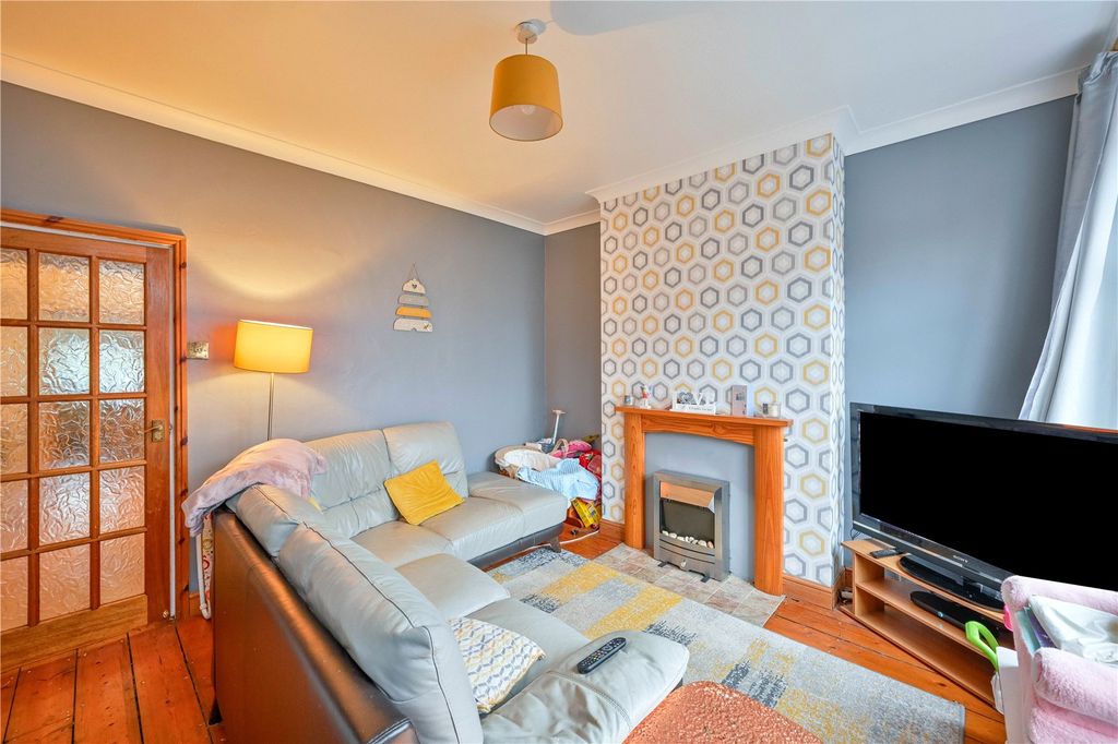 Property photo 2 of 16 Picture No. 04