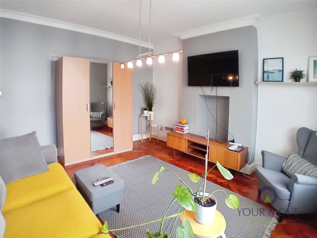 Property photo 2 of 21 Picture No. 03