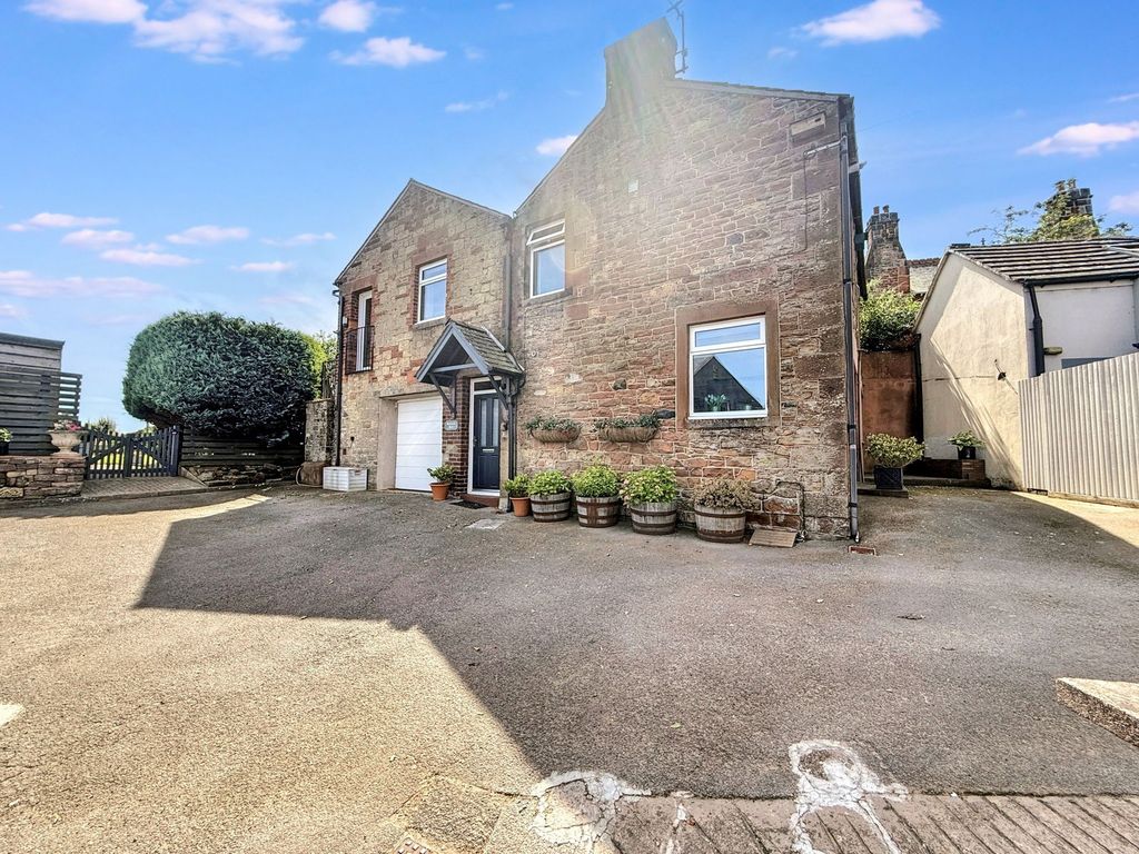 Property photo 1 of 25