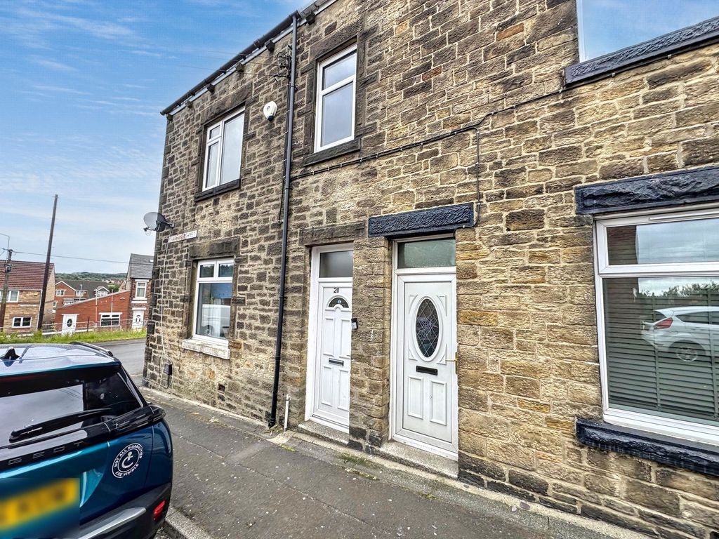 Property photo 2 of 17