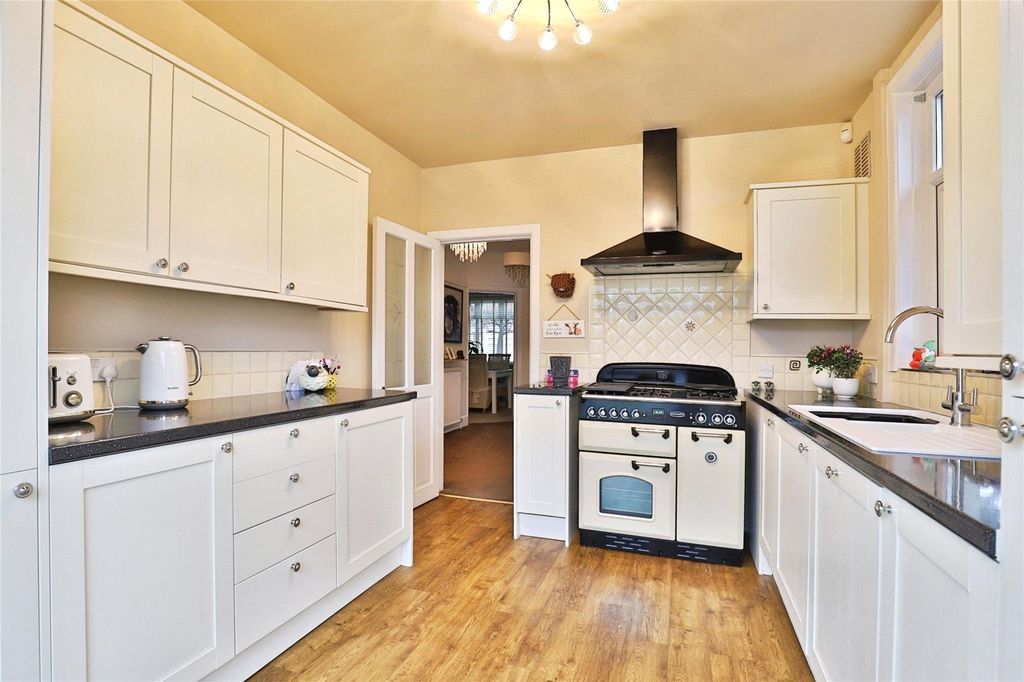 Property photo 3 of 20 Picture No. 75