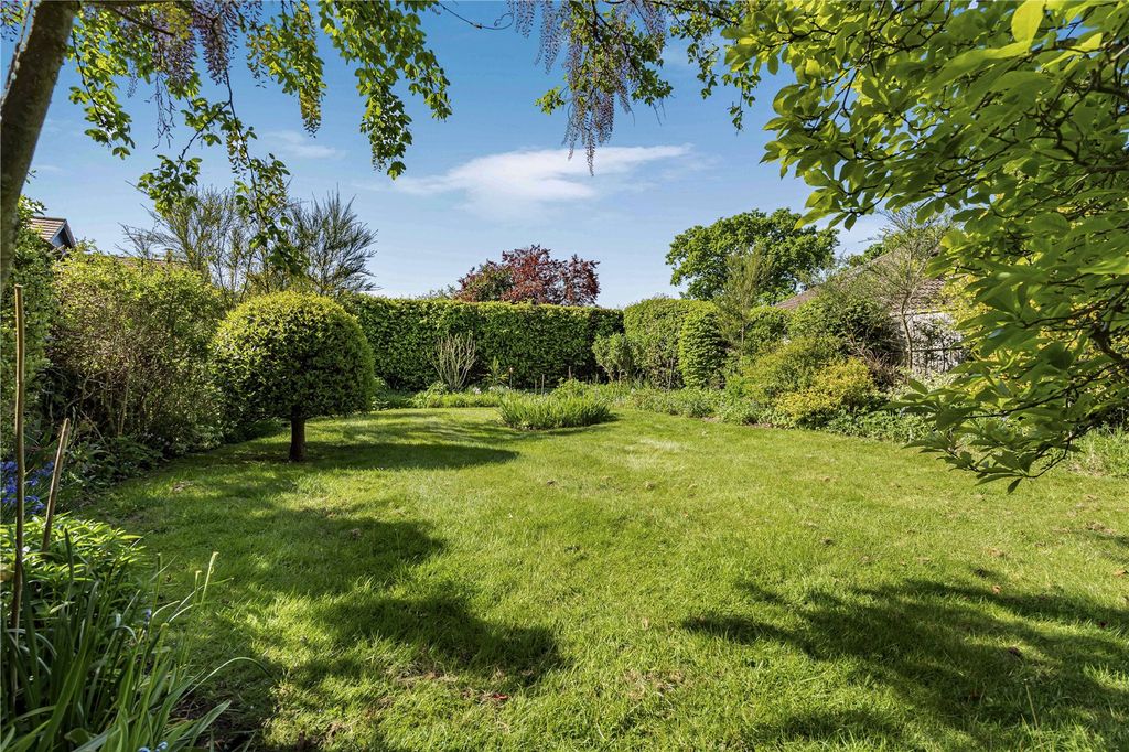 Property photo 2 of 23 Picture No. 02