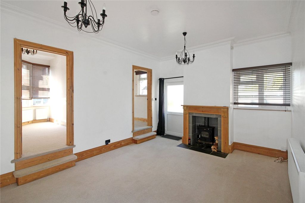 Property photo 3 of 22 Picture No. 24